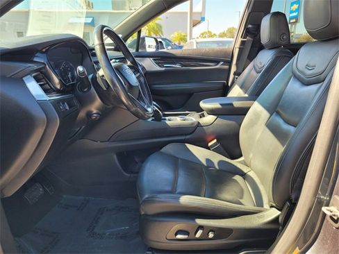 Used 2020 Cadillac XT6 Premium Luxury image 15