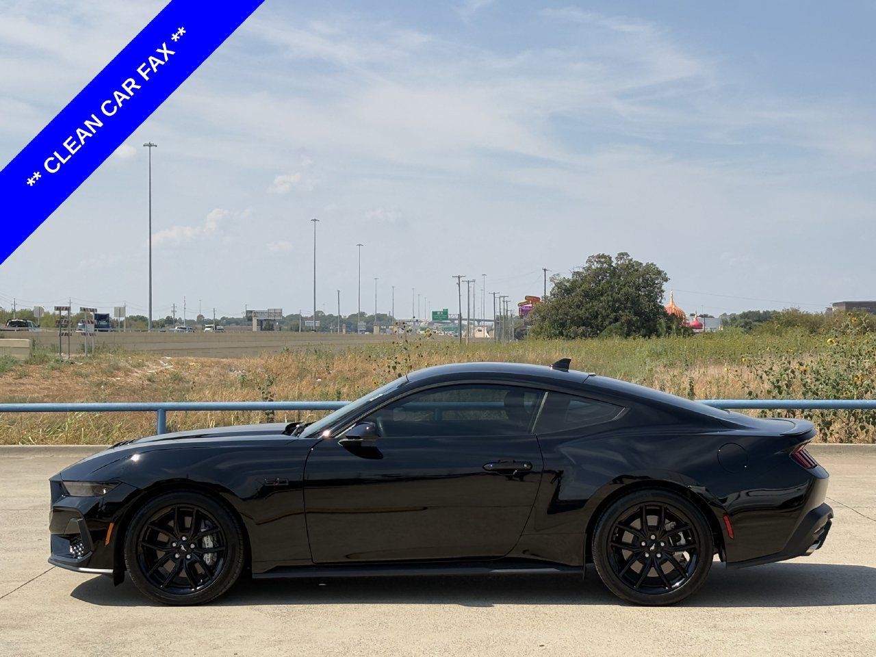 Used 2025 Ford Mustang GT w/ Mustang Nite Pony Package RWD image 3