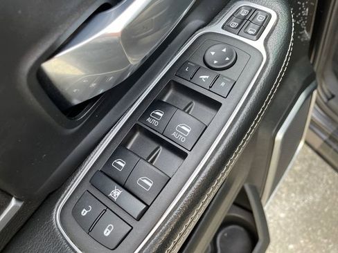 Used 2024 RAM 2500 Laramie image 27