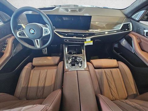 New 2026 BMW X5 M60i image 8