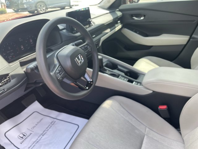 Certified 2025 Honda Accord SE image 10