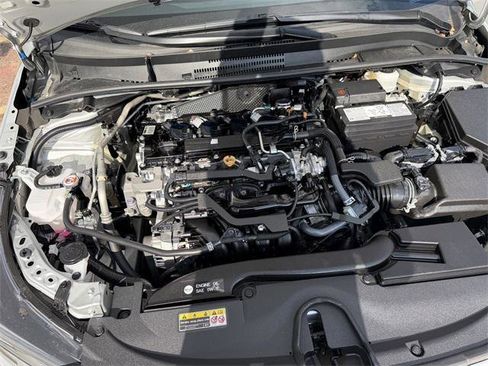 Certified 2025 Toyota Corolla SE image 24