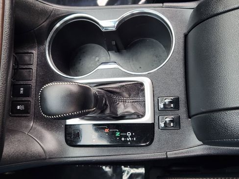 Used 2019 Toyota Highlander XLE image 20