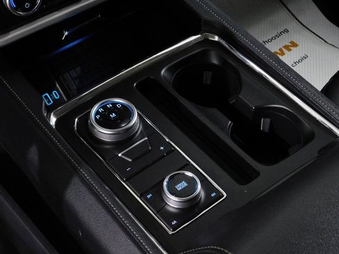 Used 2024 Ford Expedition XLT image 65