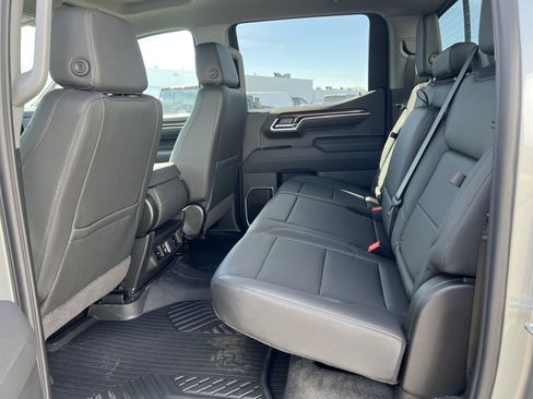 New 2026 Chevrolet Silverado 1500 LT w/ Z71 Off-Road Package image 9