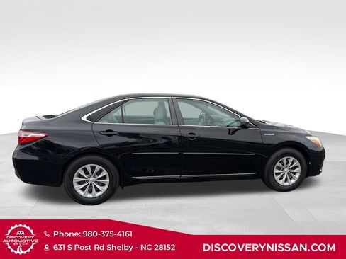 Used 2017 Toyota Camry LE FWD image 9