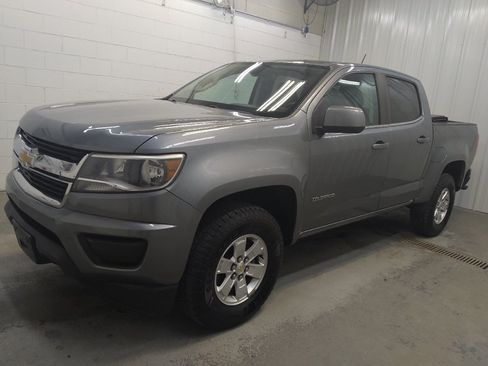 Used 2019 Chevrolet Colorado W/T w/ WT Convenience Package RWD image 2