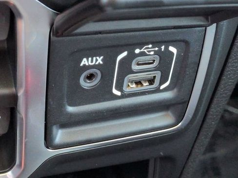 Used 2026 Jeep Gladiator Sport AWD/4WD image 22