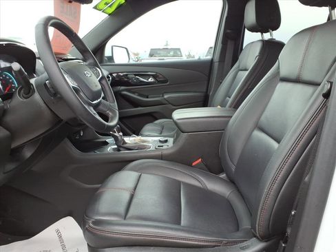 Certified 2023 Chevrolet Traverse RS w/ LPO, Floor Liner Package image 18