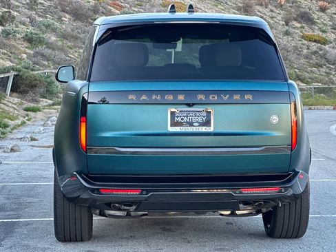 New 2025 Land Rover Range Rover SV image 4