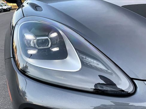 Used 2019 Porsche Cayenne image 26