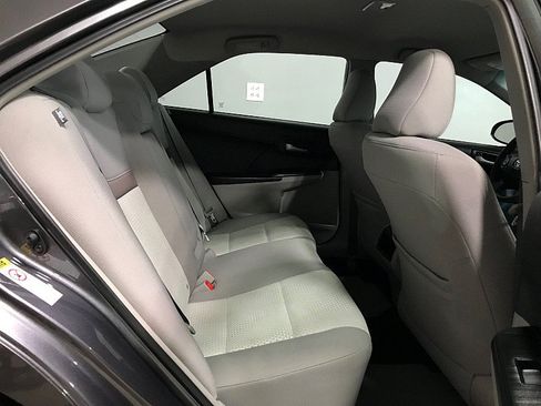 Used 2014 Toyota Camry FWD image 17