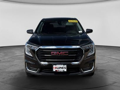 Used 2024 GMC Terrain SLE