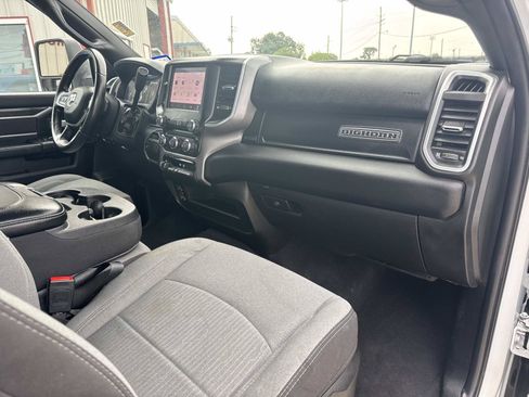 Used 2024 RAM 2500 Big Horn AWD/4WD image 12