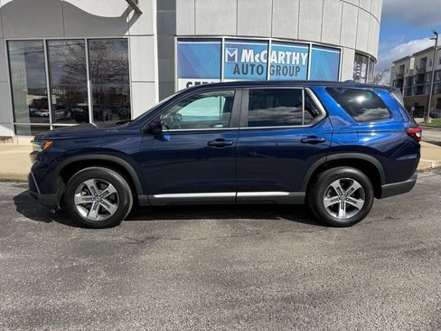 Used 2023 Honda Pilot EX-L image 2