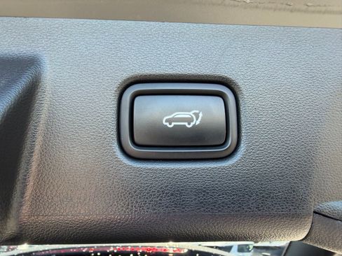 Used 2024 Hyundai Tucson Limited image 12