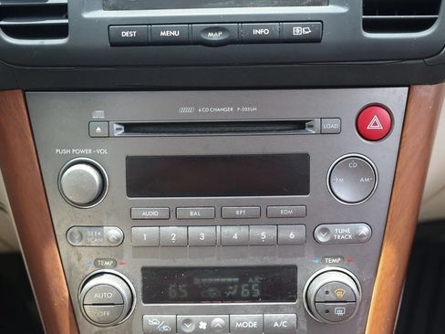 Used 2006 Subaru Outback 2.5i Special Edition AWD/4WD image 41