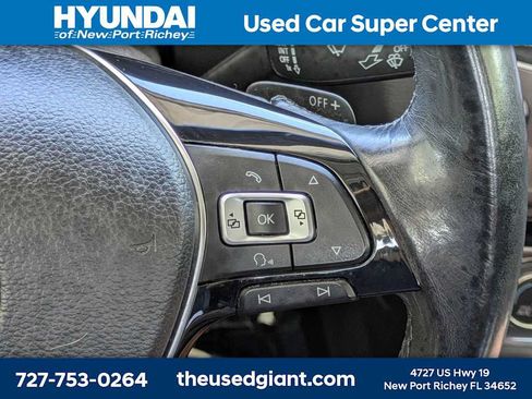 Used 2017 Volkswagen Golf Alltrack SE AWD/4WD image 32