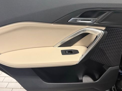 Used 2025 BMW X1 xDrive28i image 36