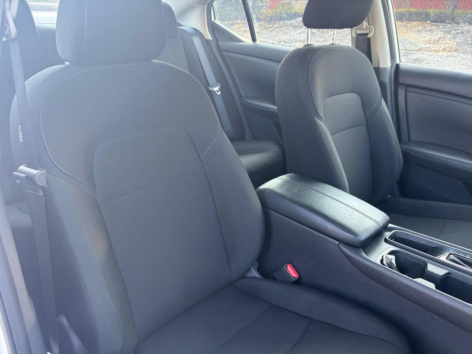 Used 2025 Nissan Sentra S FWD image 30