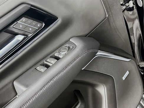 Certified 2025 GMC Yukon Denali w/ Denali Reserve Package image 17