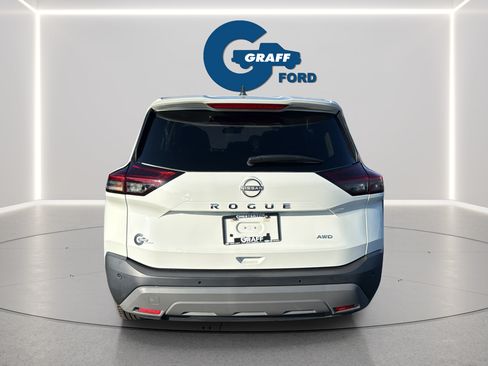 Used 2023 Nissan Rogue S AWD/4WD image 6