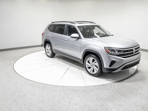 Used 2022 Volkswagen Atlas SE w/ Panoramic Sunroof Package FWD image 31