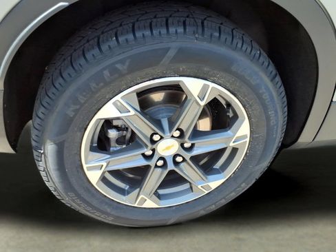 Certified 2025 Chevrolet Blazer LT AWD/4WD image 36