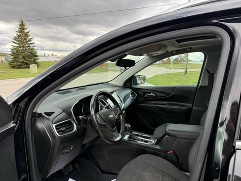 Used 2018 Chevrolet Equinox LT w/ Sun & Infotainment Package AWD/4WD image 13