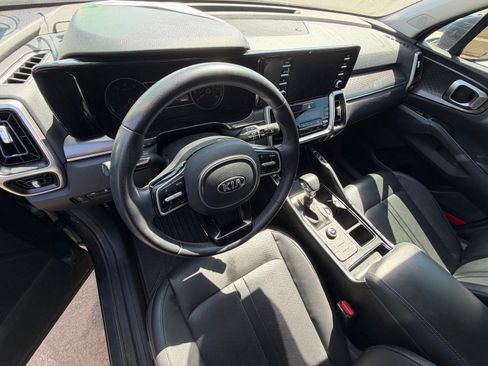 Used 2021 Kia Sorento S w/ Panoramic Sunroof Package FWD image 7