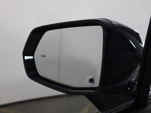 Used 2024 Honda Prologue EX image 39