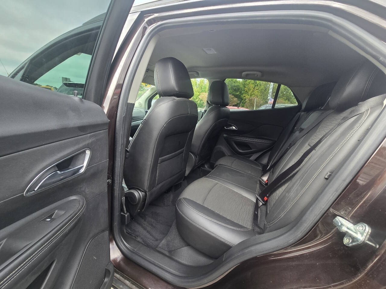 Used 2015 Buick Encore AWD image 31