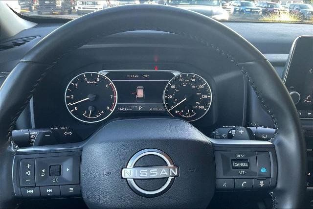 Used 2025 Nissan Rogue SV FWD image 13