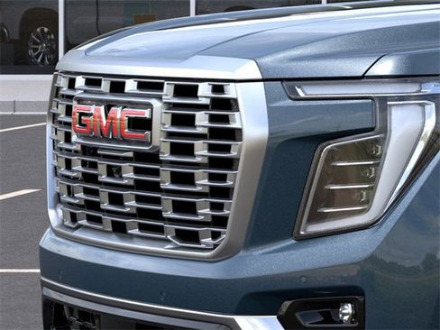 New 2026 GMC Yukon XL Denali w/ Sun & Power Step Package image 13