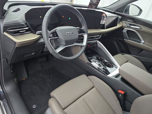 New 2025 Audi Q5 Prestige image 16