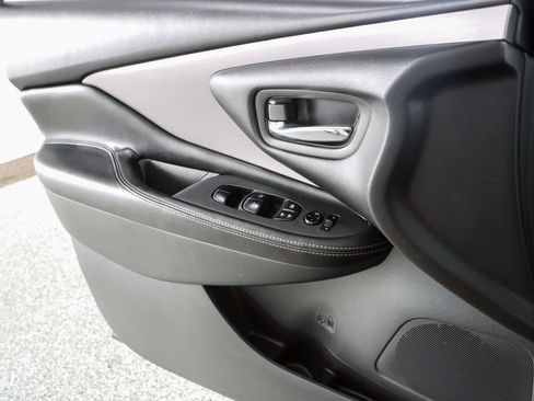 Used 2023 Nissan Murano SV w/ SV Midnight Edition Package FWD image 21