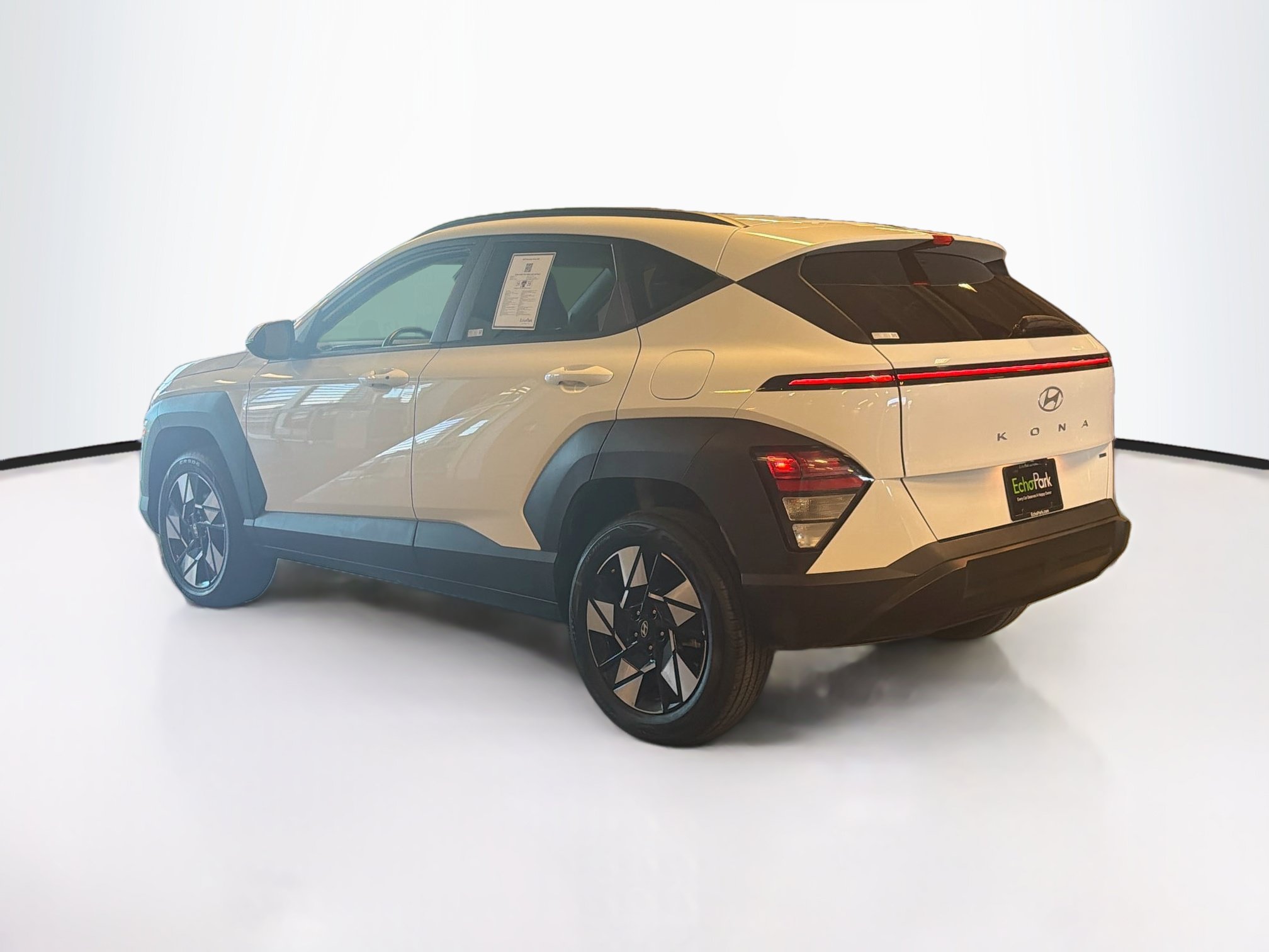Used 2025 Hyundai Kona SEL AWD/4WD image 5