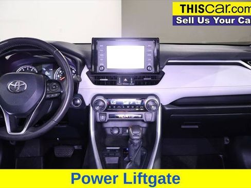 Used 2019 Toyota RAV4 XLE Premium FWD image 24