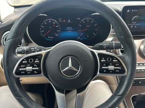 Used 2021 Mercedes-Benz GLC 300 4MATIC image 16