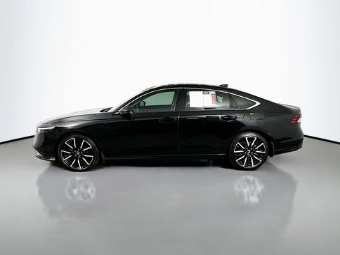 Used 2023 Honda Accord Touring image 5