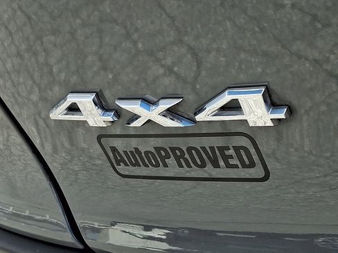 Used 2021 Jeep Cherokee Latitude Plus w/ Sun & Sound Group AWD/4WD image 32