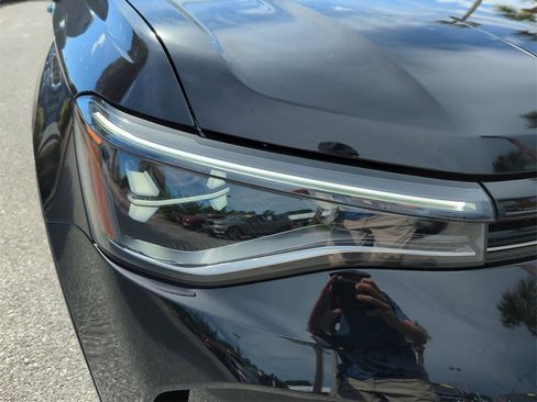 New 2025 Volkswagen Taos S image 13