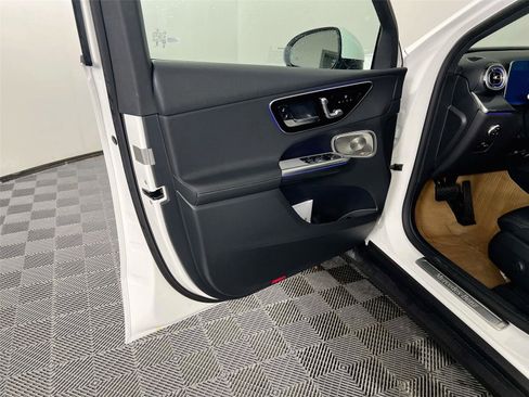 Certified 2026 Mercedes-Benz GLC 300 4MATIC image 15