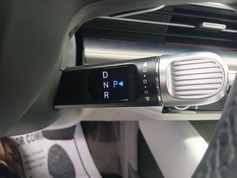 Used 2025 Hyundai Ioniq 6 SEL RWD image 27