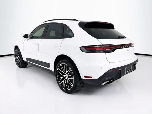 New 2026 Porsche Macan AWD/4WD image 3
