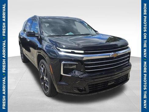 Used 2026 Chevrolet Traverse High Country w/ LPO, Floor Liner Package AWD/4WD image 1