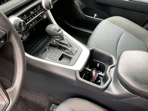 Used 2025 Toyota RAV4 XLE AWD/4WD image 20