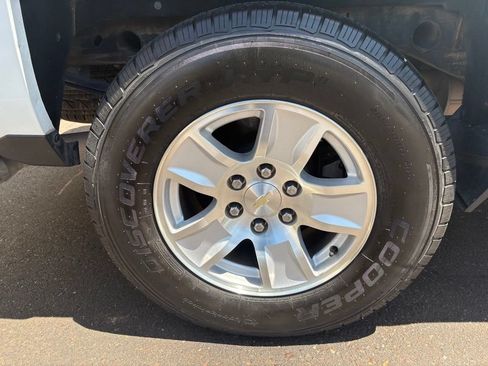 Used 2017 Chevrolet Silverado 1500 LT w/ All Star Edition RWD image 5