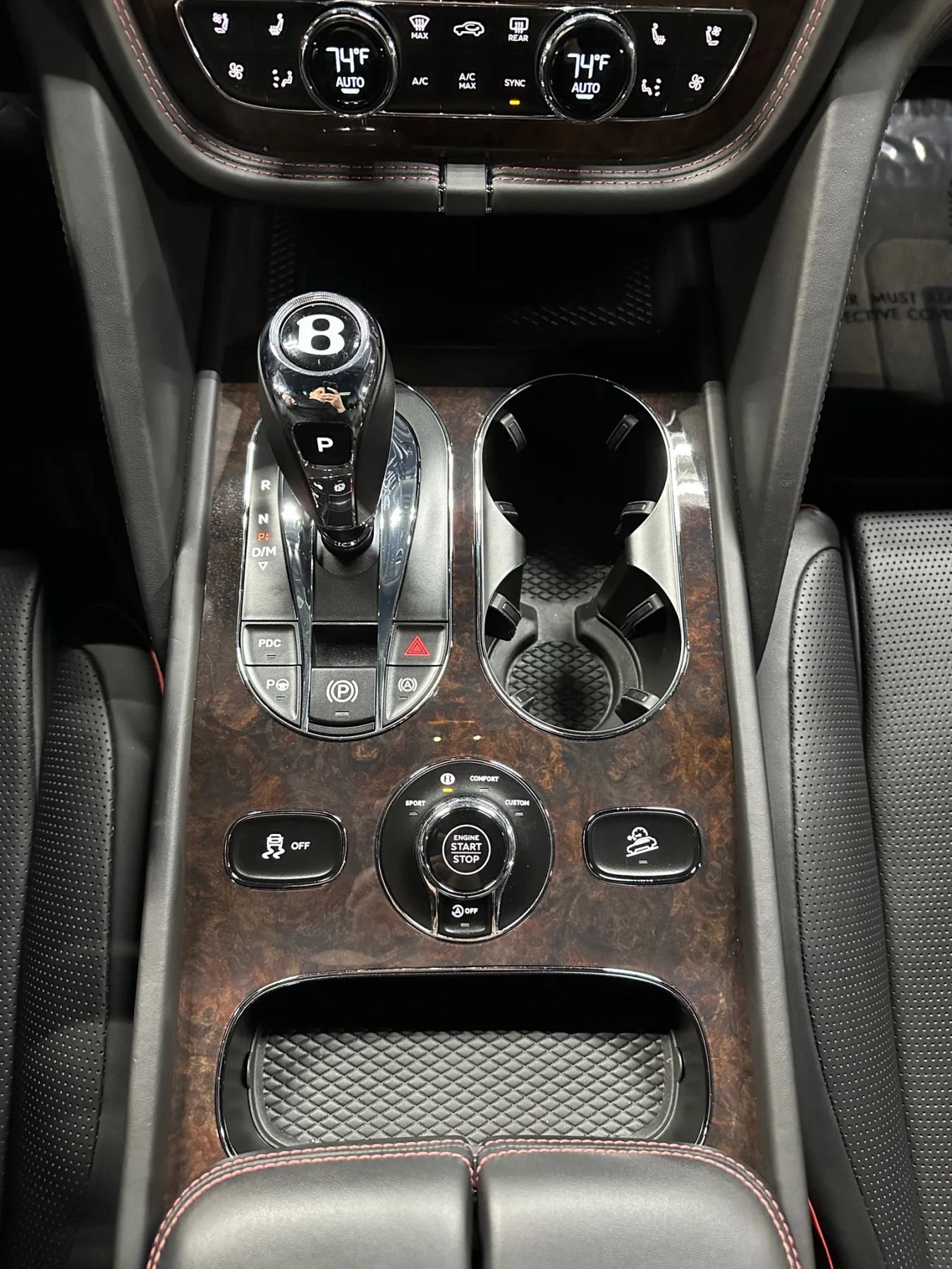 Used 2021 Bentley Bentayga AWD/4WD image 19