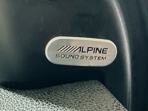 Used 2022 Chrysler 300 S image 32